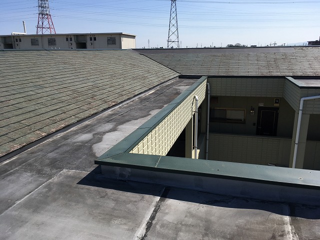 アパートの屋根工事もおまかせ！